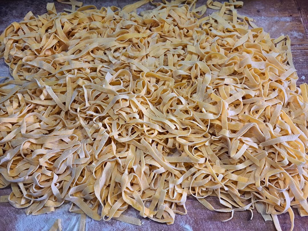 Pasta fresca all'uovo tirata a mano