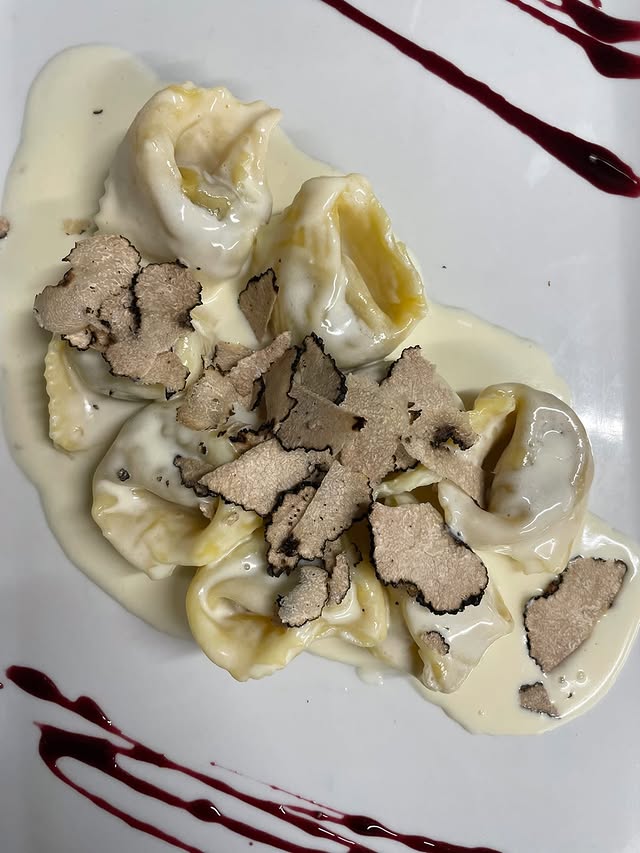 Tortelli al tartufo fresco